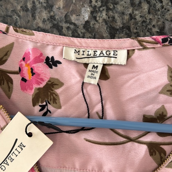 Mileage pink floral half zip blouse short sleeve NWT M - Picture 6 of 10